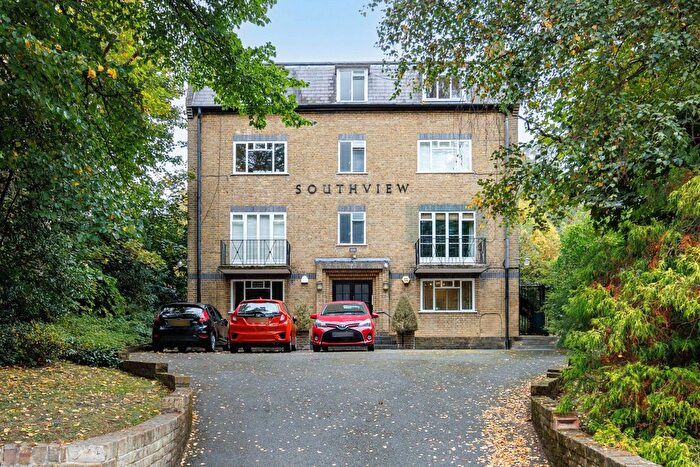 2 Bedroom Flat For Sale In Hornsey Lane, Highgate, London, N6