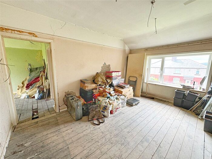 2 Bedroom Semi-Detached House For Sale In Maple Avenue, Haslingden, Rossendale, BB4