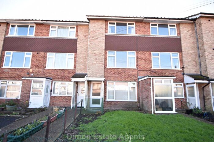 2 Bedroom Maisonette For Sale In Battery Close, Gosport, PO12