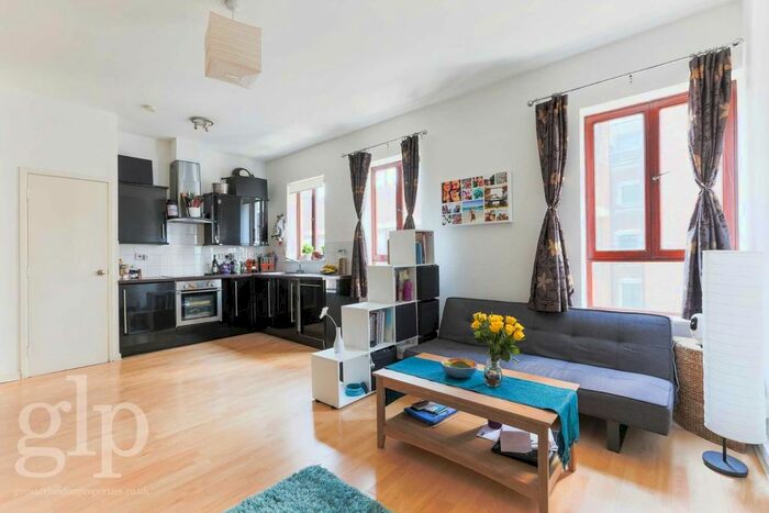 1 Bedroom Flat To Rent In Marshall Street, London, W1F
