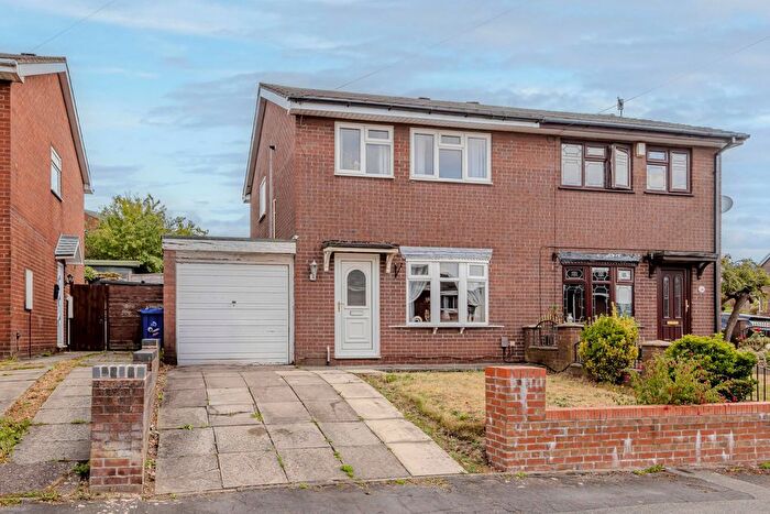 3 Bedroom Semi-Detached House For Sale In Hemingway Road, Stoke-On-Trent, ST3