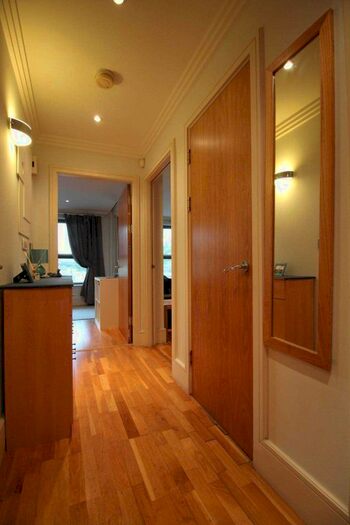 1 Bedroom Flat To Rent In Corsell House, Brentford, TW8