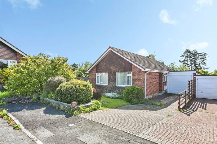 3 Bedroom Bungalow For Sale In Meadow Road, Frome, BA11