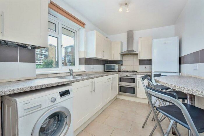 4 Bedroom Flat To Rent In Beckway Street, London, SE17