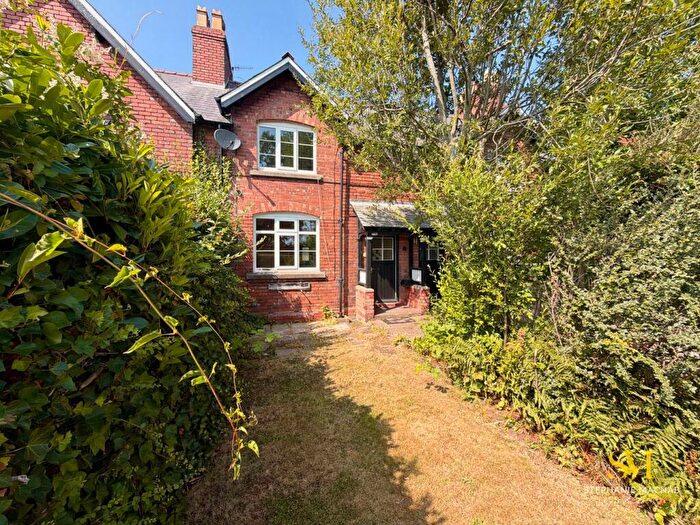 3 Bedroom Terraced House For Sale In Gore House Cottages, Cabin Lane, Lydiate, L31