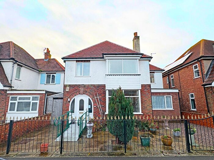 4 Bedroom Detached House For Sale In Saxby Avenue, Skegness, PE25