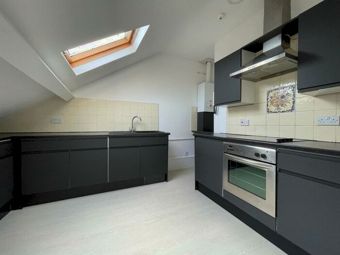 1 Bedroom Apartment To Rent In Stacey Road, Cardiff, CF24