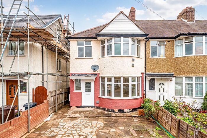 3 Bedroom Property To Rent In Elmer Gardens, Isleworth, TW7