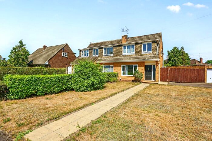 3 Bedroom Semi Detached House For Sale In Robert Way, Mytchett, Camberley, Surrey, GU16
