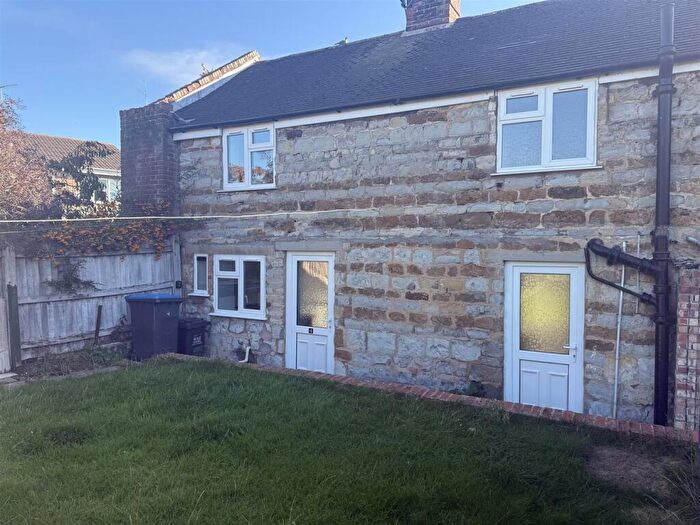 3 Bedroom End Of Terrace House For Sale In Mill Lane, Kineton, CV35