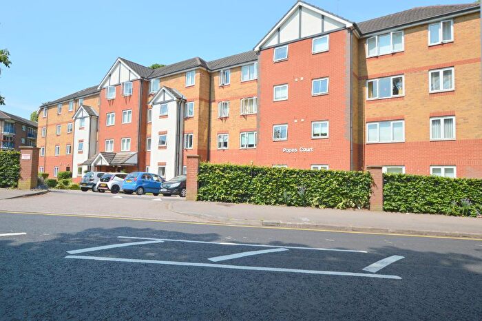 1 Bedroom Apartment For Sale In Popes Court, Old Bedford Road Area, Luton, Bedfordshire, LU2