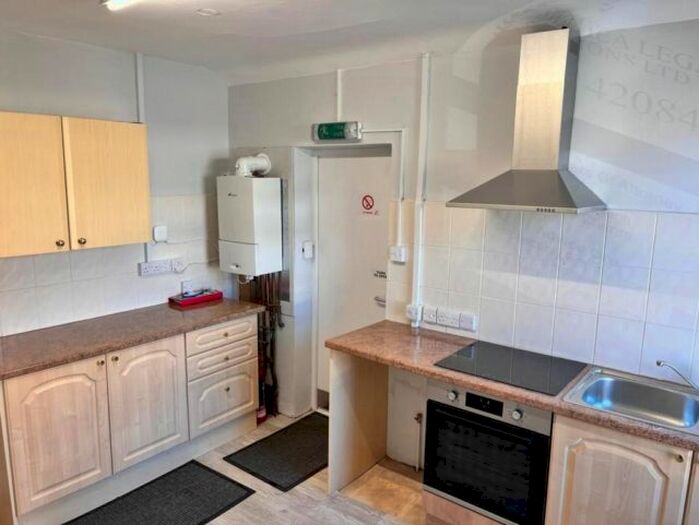 1 Bedroom Flat To Rent In Gower Road, Sketty, Swansea, SA2