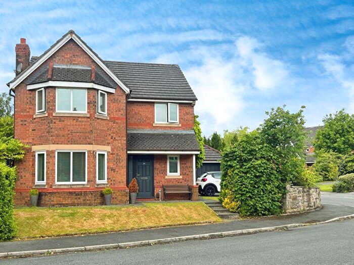 4 Bedroom Detached House For Sale In Waterslea Drive, Heaton, BL1