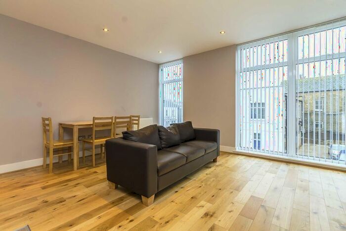 1 Bedroom Flat To Rent In Broadway, London, W13