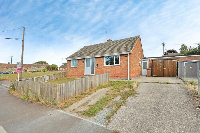 2 Bedroom Detached Bungalow For Sale In Hillside, Marham, PE33