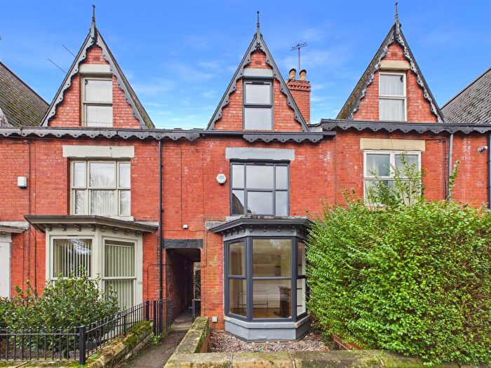 4 Bedroom Terraced House For Sale In Abbeydale Road, Abbeydale, Sheffield, S7