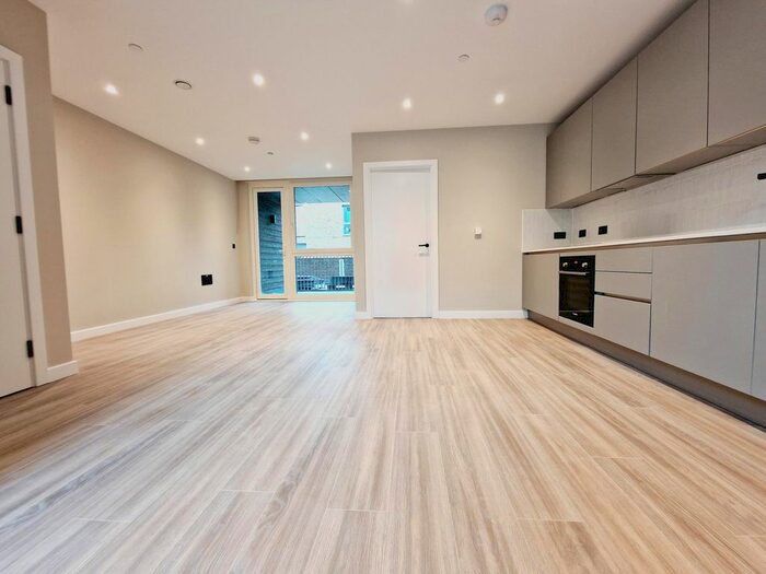 1 Bedroom Flat To Rent In Stamford Road, London, N15