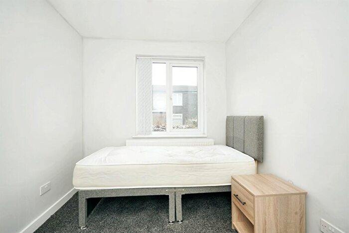 5 Bedroom Terraced House To Rent In Bedroom Terraced House In Reeth Way, Accrington, BB5