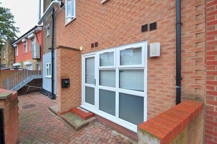 Studio To Rent In Minter Terrace, Ranwell Passage, London, SE18