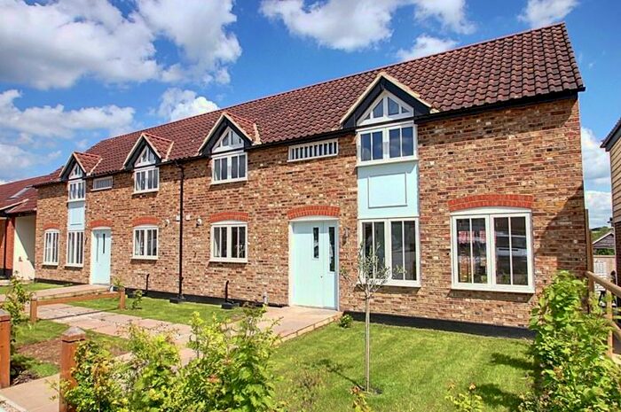 2 Bedroom End Of Terrace House To Rent In Graftonbury Mews, Enfield, EN2