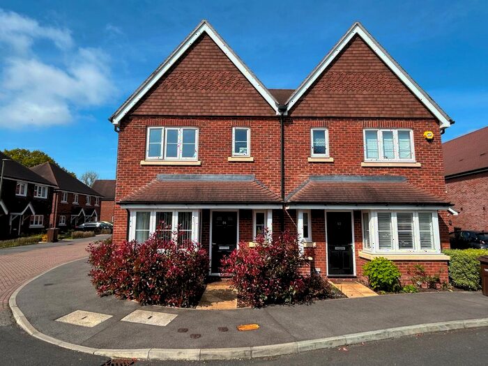 3 Bedroom Semi-Detached House To Rent In Skylark Place, Badshot Lea, Farnham, GU9