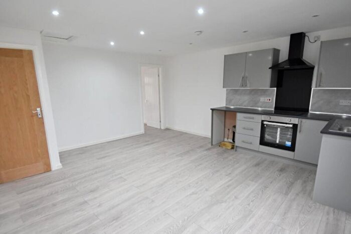 1 Bedroom Flat To Rent In Rochdale Road, Bury, BL9