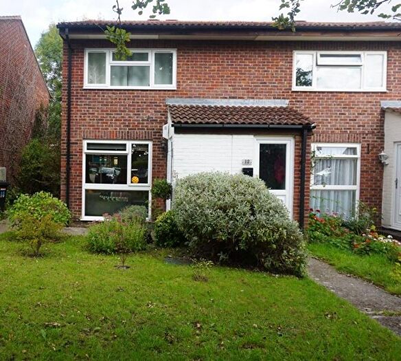 1 Bedroom Flat To Rent In Calcot, RG31