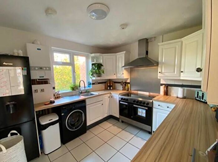 1 Bedroom Flat To Rent In London Road, Bedford, Bedfordshire, MK42