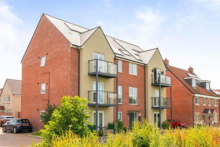 1 Bedroom Flat For Sale In Tulip Road, Emersons Green, Bristol, BS16