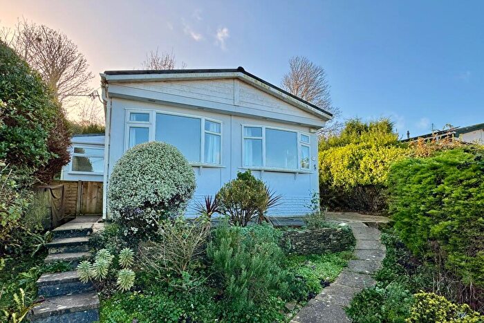 2 Bedroom Park Home For Sale In Hoburne Park, Swanage, BH19