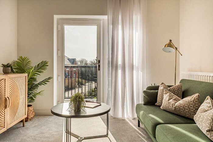 2 Bedroom Coach House For Sale In Wallingford Road, Wallingford, OX10