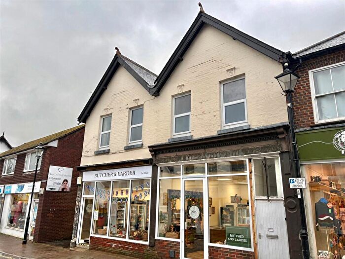 2 Bedroom Apartment To Rent In Station Road, Liss, Hampshire, GU33