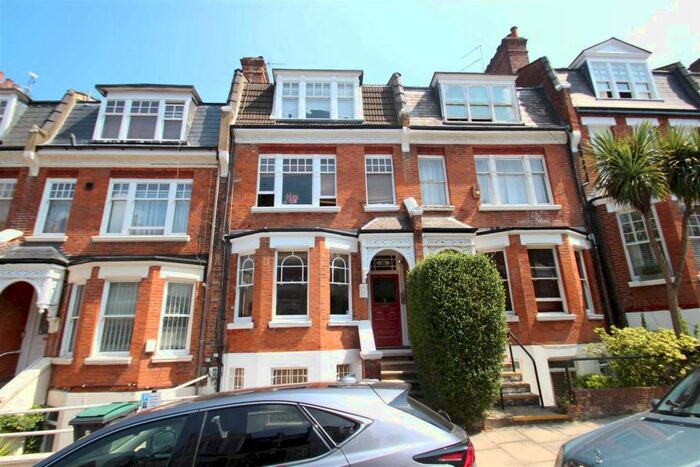 2 Bedroom Flat To Rent In Milton Avenue, Highgate, N6