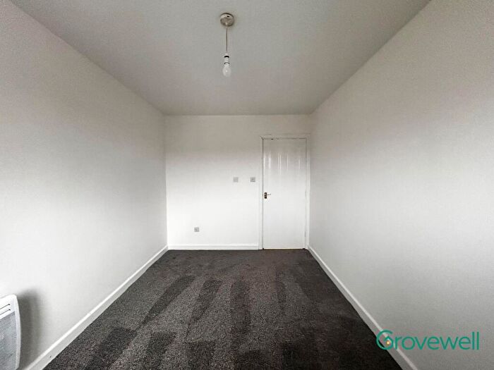 1 Bedroom Flat To Rent In Kendal Court, New Lane, Eccles, Manchester, M30