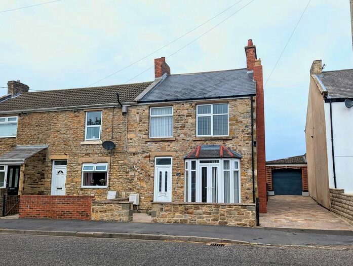 4 Bedroom End Of Terrace House For Sale In Toft Hill, Bishop Auckland, County Durham, DL14