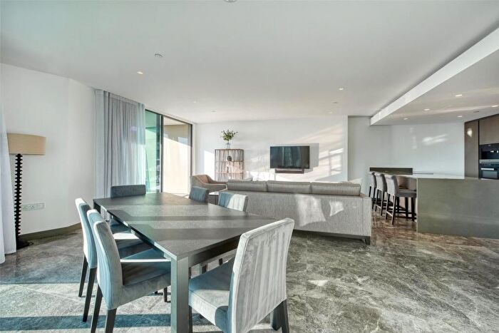 2 Bedroom Flat To Rent In Blackfriars Road, London, SE1