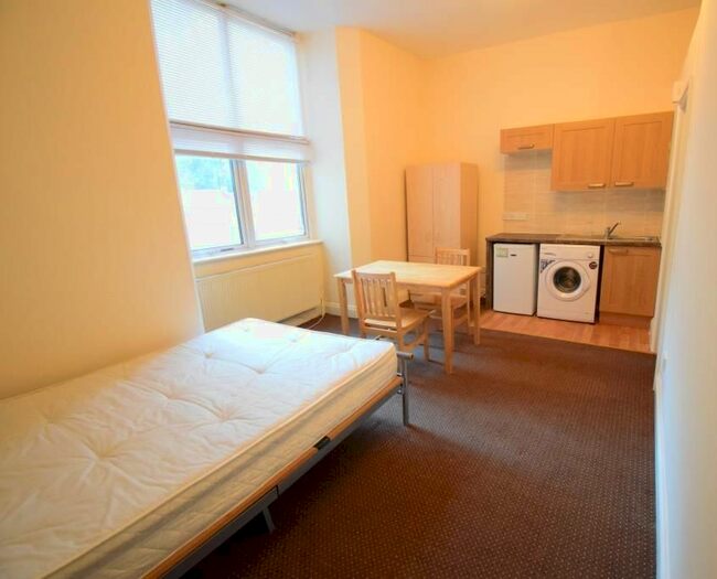 Studio To Rent In Shoot Up Hill, Kilburn, London, NW2