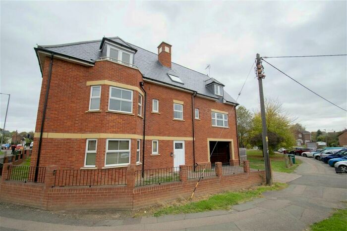2 Bedroom Apartment To Rent In Vicarage Hill, Flitwick, Bedford, MK45