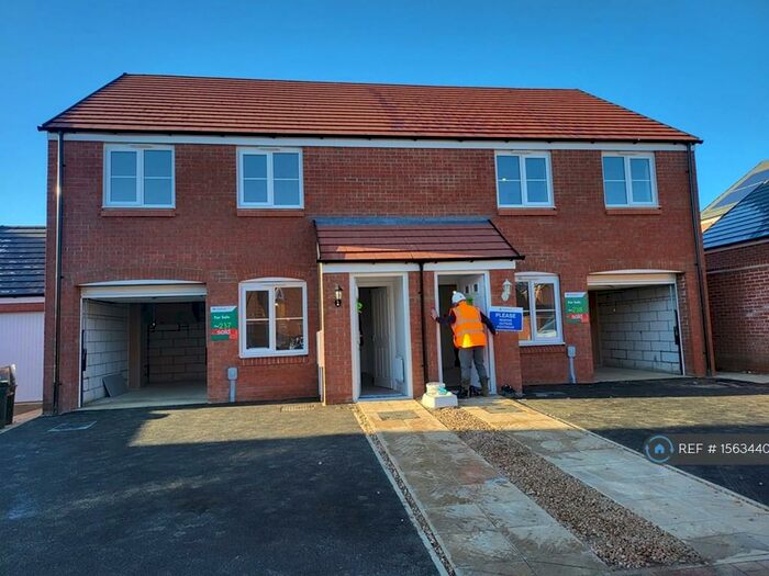 3 Bedroom Semi-Detached House To Rent In Buller Close, Northampton, NN15