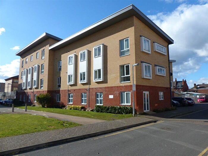 2 Bedroom Flat To Rent In Granger Court, Whitehall Close, WD6