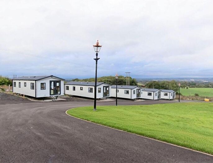 2 Bedroom Park Home For Sale In Stag View, Braeside Cottage, Caprington, Kilmarnock, KA1