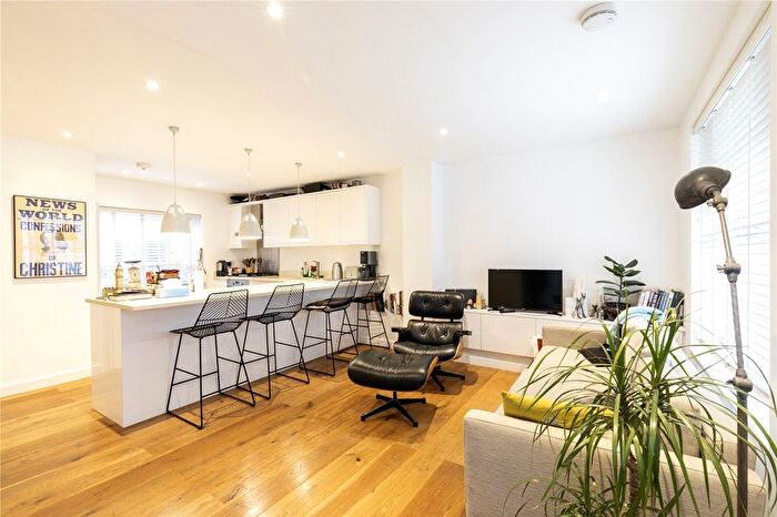 2 Bedroom Flat To Rent In Islington Park Street, Barnsbury, London, N1