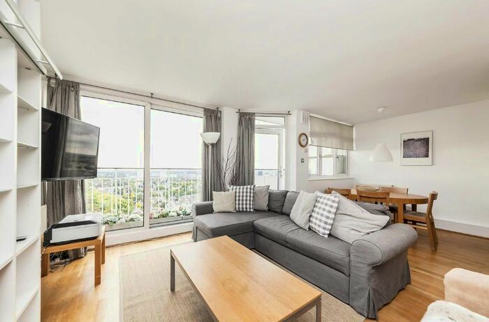 2 Bedroom Flat To Rent In Notting Hill Gate, London, W11