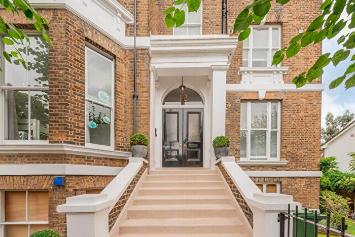 2 Bedroom Flat To Rent In Hall Floor Flat, Eliot Park, Lewisham, SE13