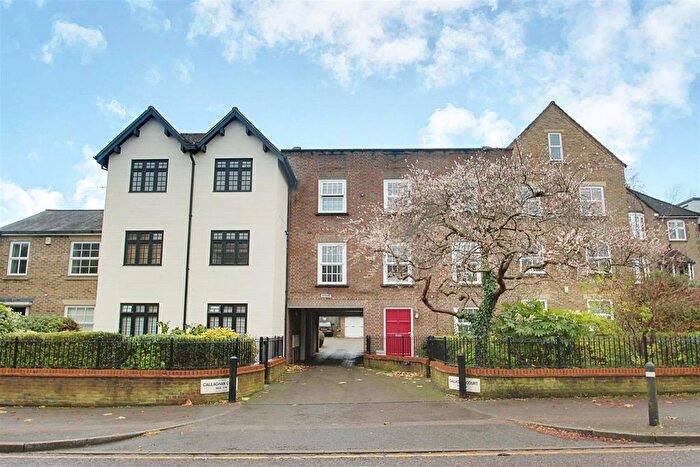 1 Bedroom Maisonette To Rent In High Street, Berkhamsted, HP4