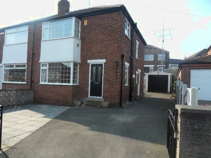 3 Bedroom Semi-Detached House To Rent In Lickless Terrace, Horsforth, Leeds, LS18