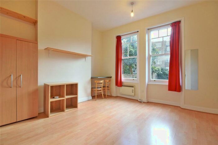 Studio To Rent In Dennington Park Road, West Hampstead, NW6