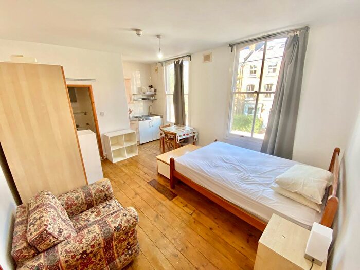Studio To Rent In Bryantwood Road, N7