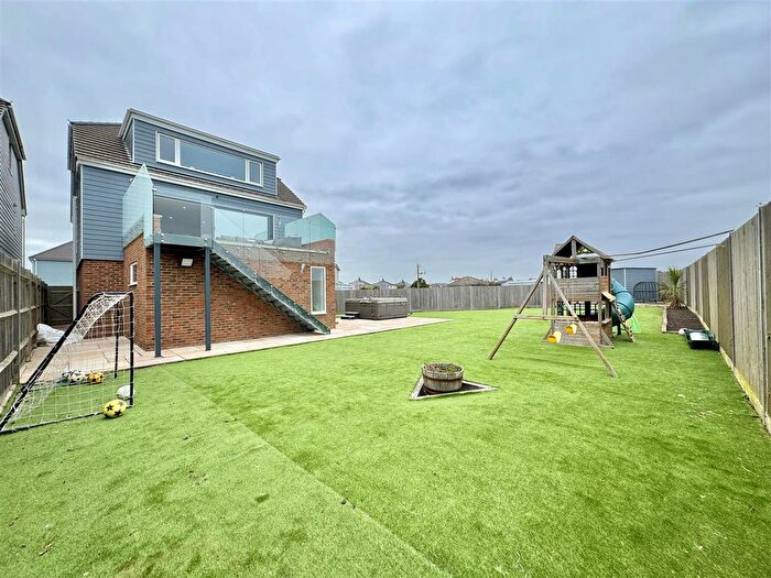 5 Bedroom Detached House For Sale In Amsterdam Way, St. Leonards-On-Sea, TN38