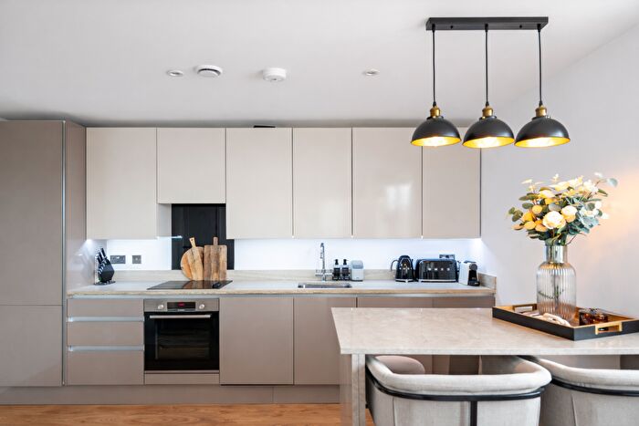 2 Bedroom Apartment To Rent In Victoria Road, Horley, Surrey, RH6